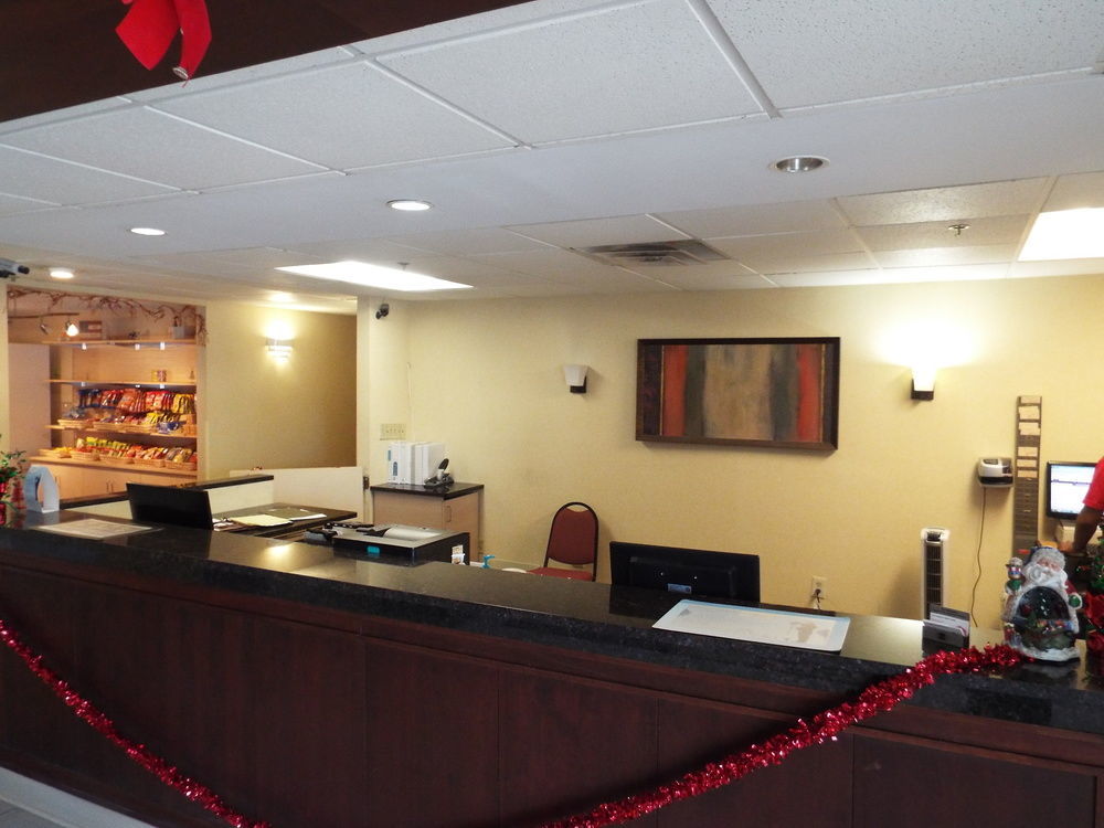 Quality Suites Atlanta Airport East Форест-Парк Экстерьер фото