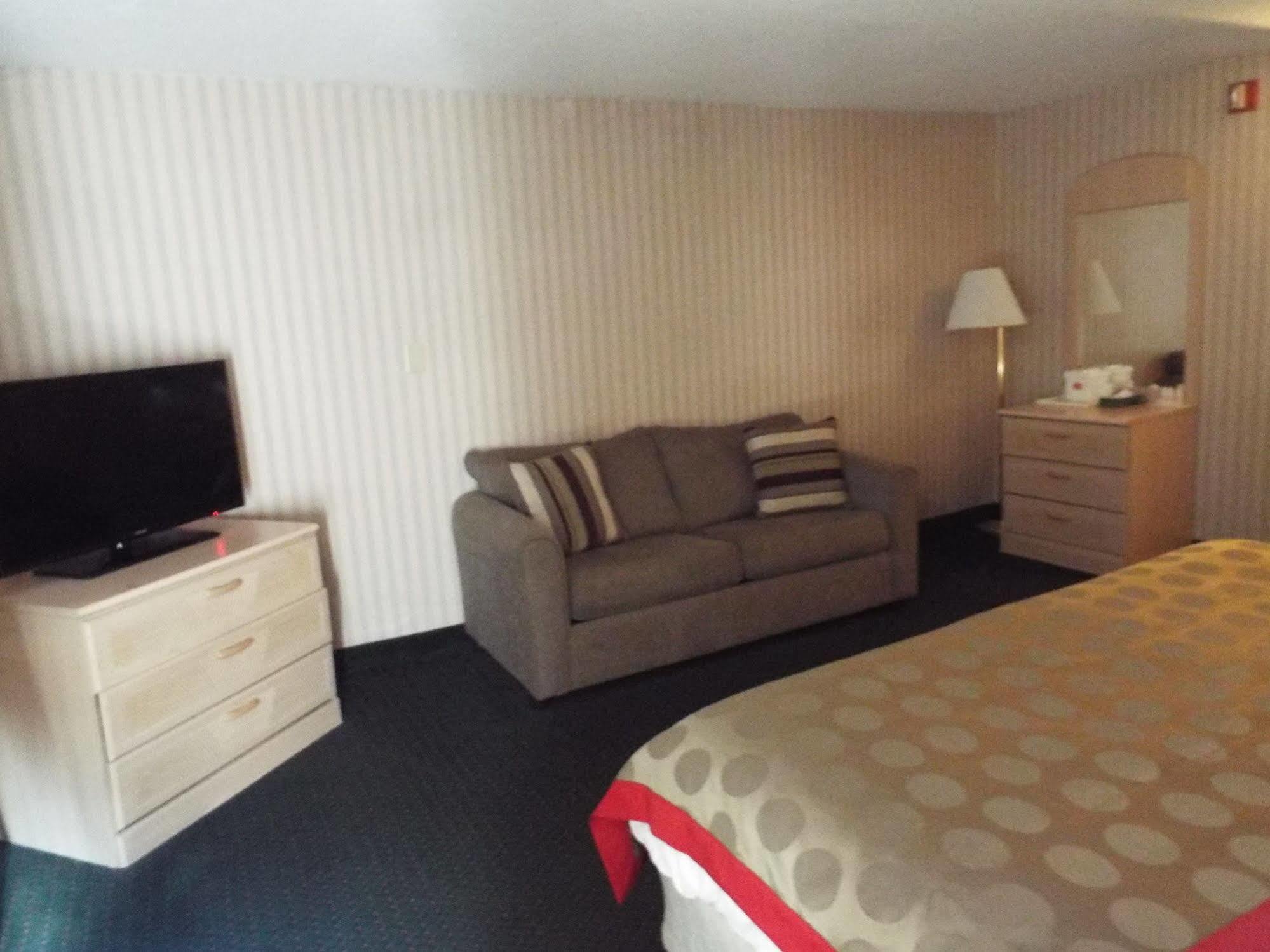 Quality Suites Atlanta Airport East Форест-Парк Экстерьер фото